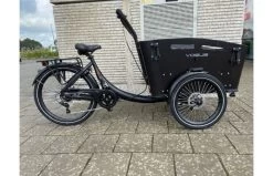 VOGUE Superior 3 Elektrische Bakfiets Zwart/Zwart -Fiets Serie Winkel a644d77719079f7aabcf38a04423c03692f83c51536e195d50ae3649d2eccd9c
