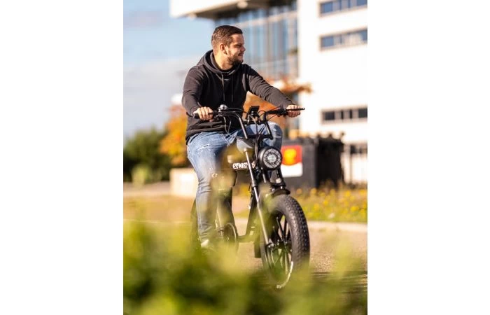 ES Master GHOST 250 Fatbike 5 ES Master GHOST 250 Fatbike - Afbeelding 5