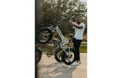 ES Master 250WATT Rock Wheel II Fatbike Nardo Grey 16 ES Master 250WATT Rock Wheel II Fatbike Nardo Grey -Fiets Serie Winkel img 5067.jpeg 560x840 1